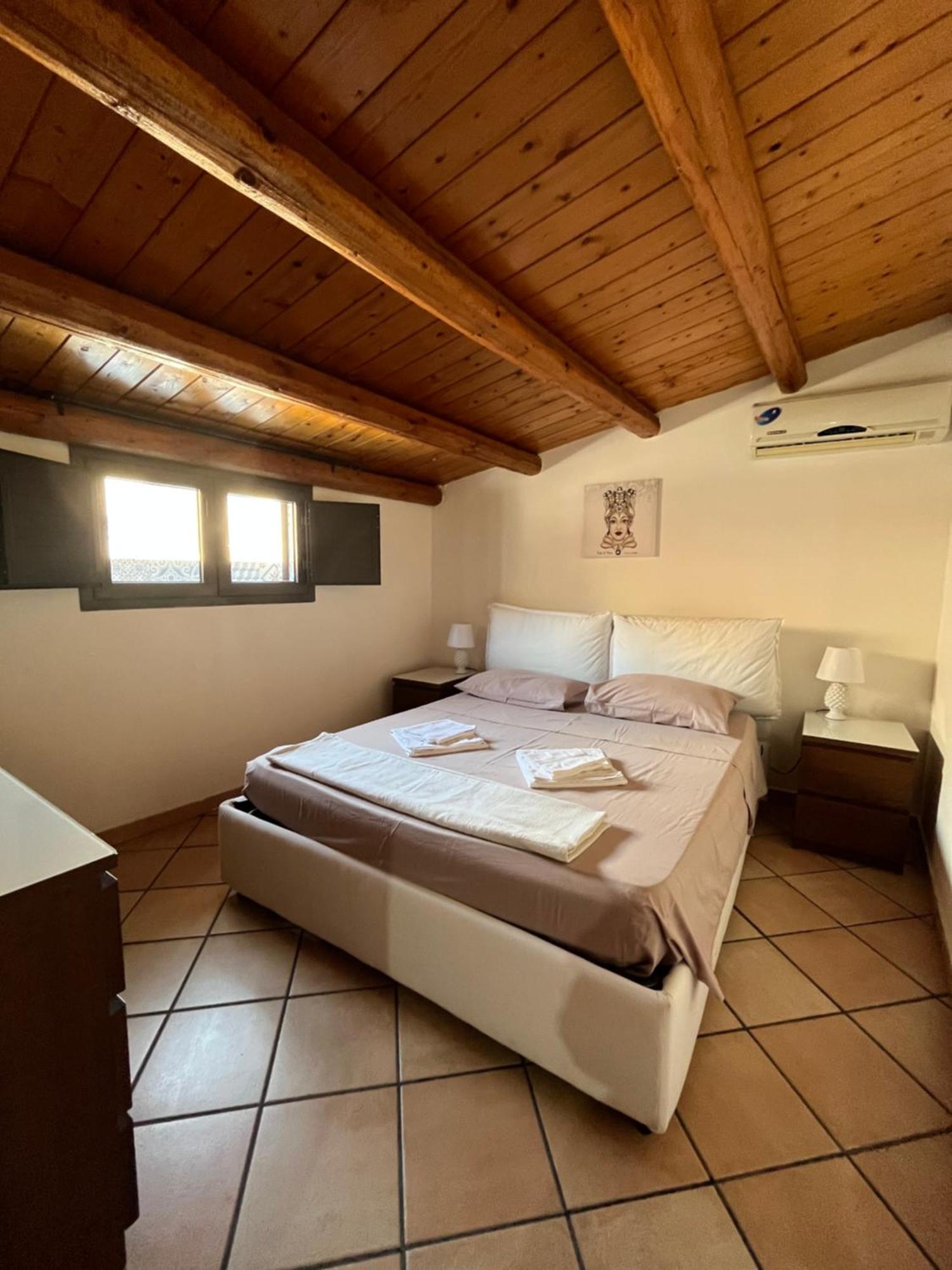 Nikuzza Holiday House Noto Eksteriør billede